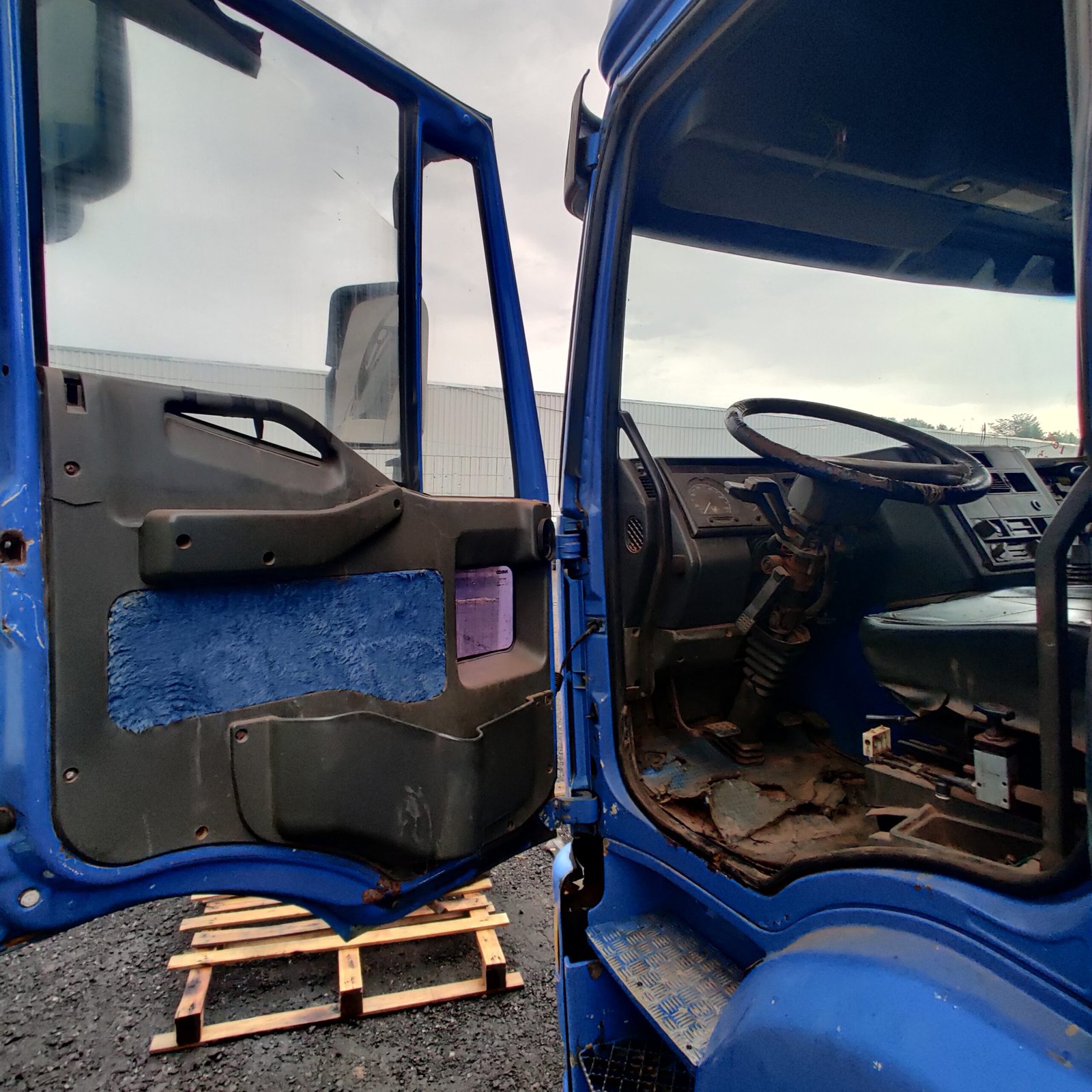 cabine iveco eurotech porta motorista