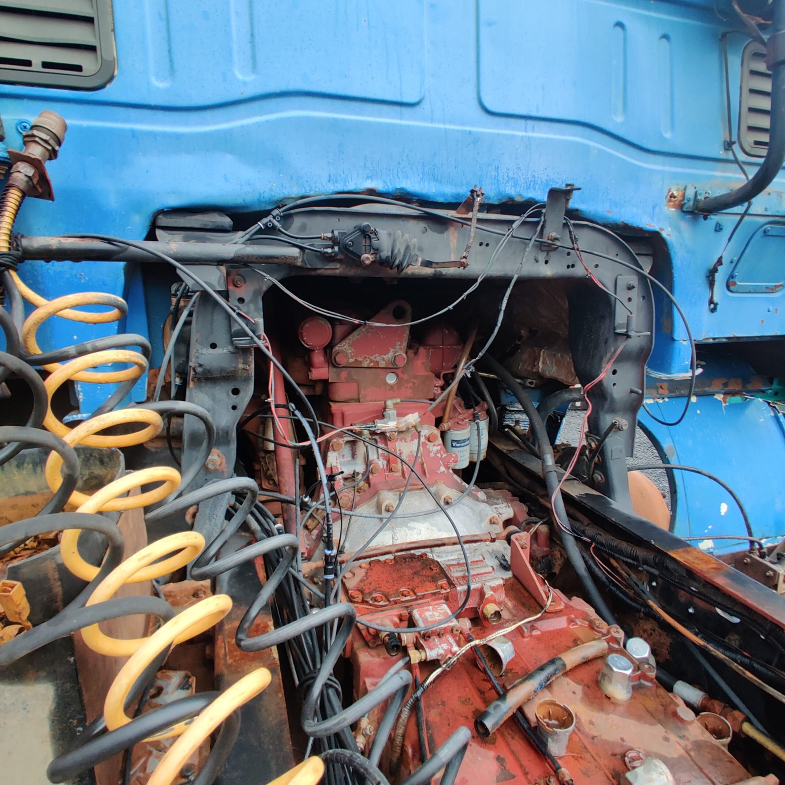cabine iveco eurotech traseira detelahes